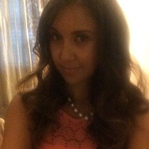 Meet your Posher, Leslie