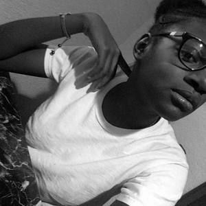 Meet your Posher, Kamara
