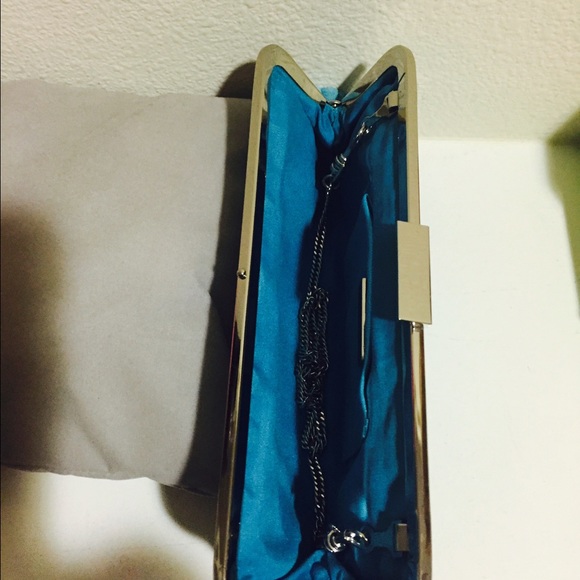 Clutch - Picture 2 of 2