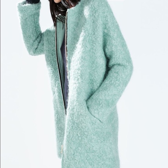 NWOT Zara Zipped Boucle Coat