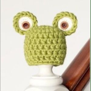 Frog beanie