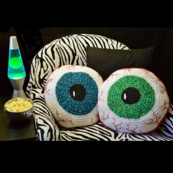 Eyeball pillow