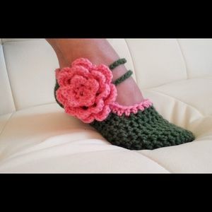 Flower slippers