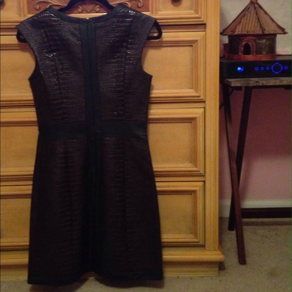 ๐Brown Faux Crocodile Skin Tunic Dress ๐ - Picture 2 of 4