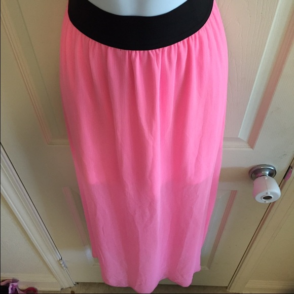 Neon Pink Maxi - Picture 2 of 2