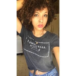 Meet your Posher, Leah