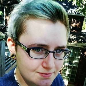 Meet your Posher, Alisha