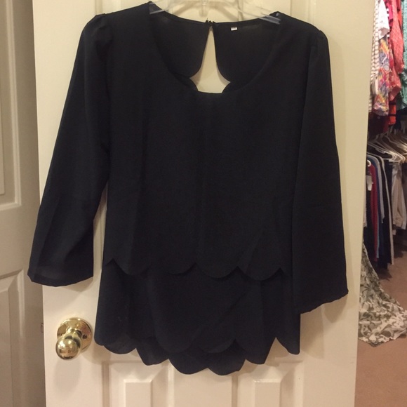 VERY cute black top with Scalloped Hem!