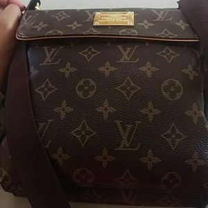 Lv purse