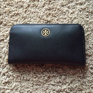Tory Burch Continental Wallet 💥