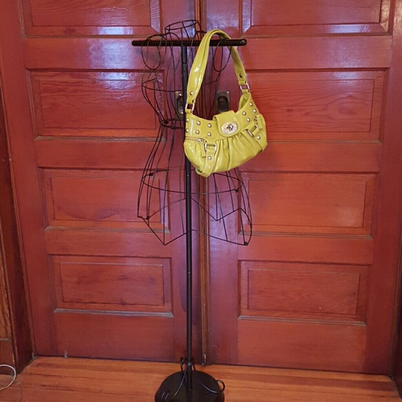 Jessica Simpson  Pocketbook