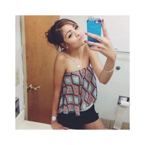 Meet your Posher, Brittney