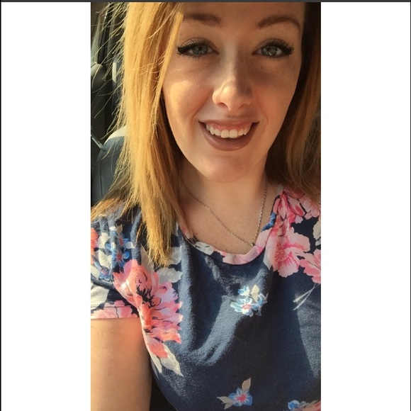 Meet your Posher, Abby