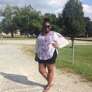 Meet your Posher, Anajia