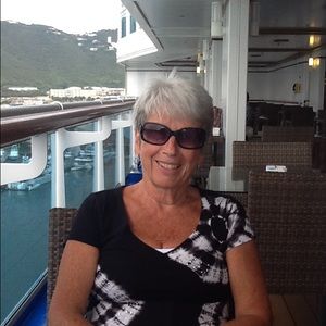 Meet your Posher, Carol