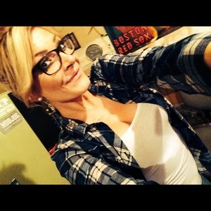 Meet your Posher, Madeline