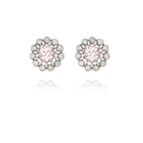 Chloe and Isabel Jewelry - Peach and white earrings