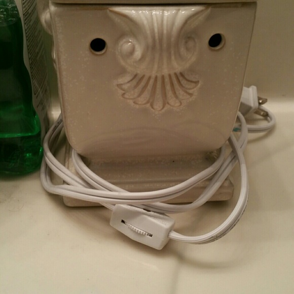 Scentsy warmer