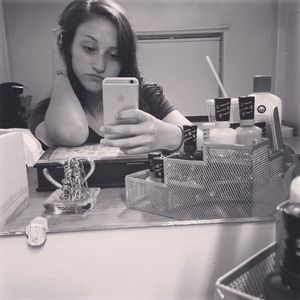 Meet your Posher, Alix