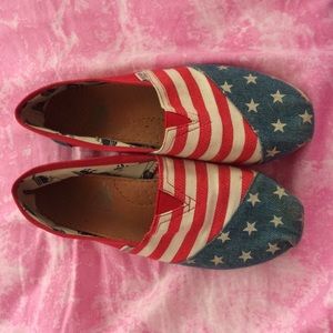 Aloha island brand flats