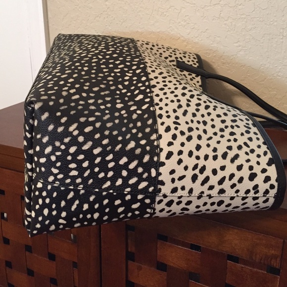 🆕Tory Burch Black & White Coated Canvas Tote, NWT - Picture 3 of 4