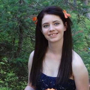 Meet your Posher, Caitlin