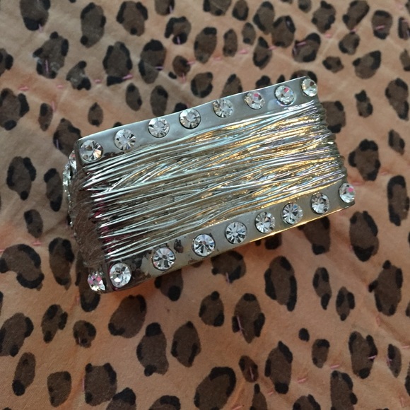 Cute blingy bangle bracelet