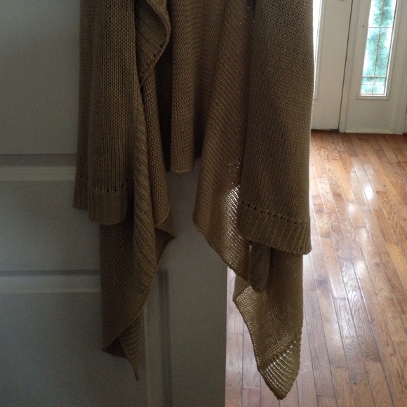 Tan cardigan vest medium - Picture 3 of 4