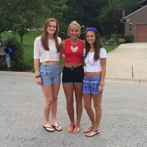 Meet your Posher, Alexis