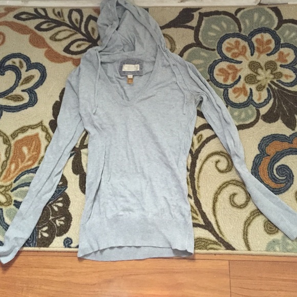 Small American eagle long sleeve shirt with hood