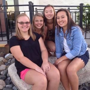 Meet your Posher, Emma