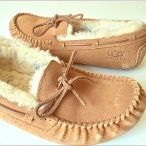 Size 10 Women's Ugg Moccasins