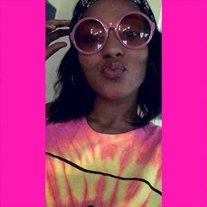 Meet your Posher, Deja