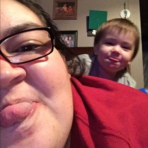 Meet your Posher, Crystal