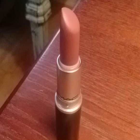 Mac Velvet. Teddy