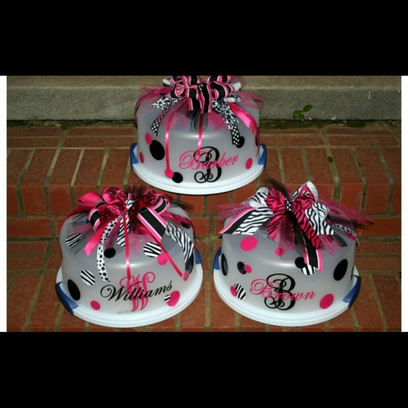 Monogrammed cake plates - Picture 1 of 1