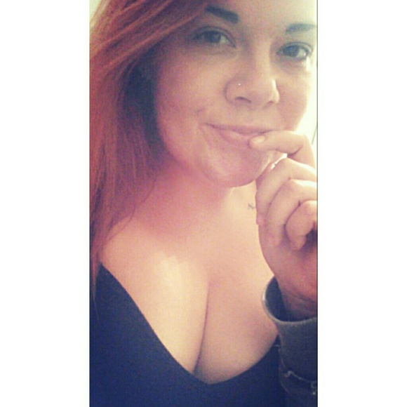 Meet your Posher, Alida - Picture 1 of 1