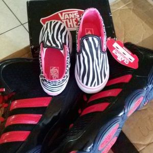 Vans off the wall slip ons