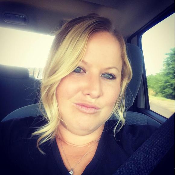 Meet your Posher, Lorissa