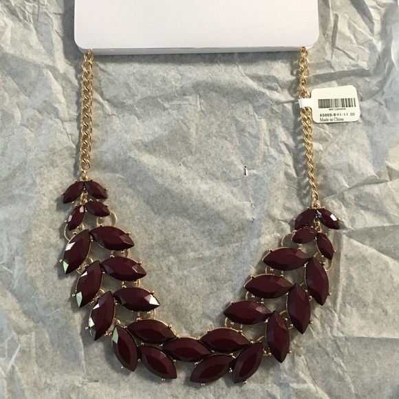 NWT! Red statement necklace