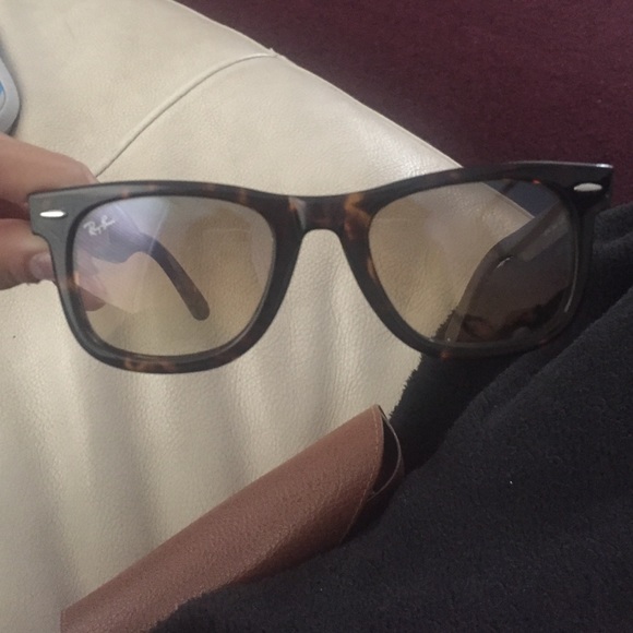 Classic Ray Ban Wayfarers *Make An Offer* main image 4
