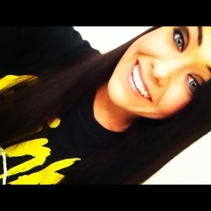 Meet your Posher, Briana