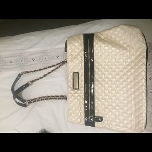 Purse that feels new