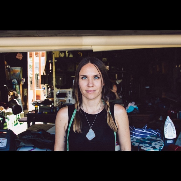 Meet your Posher, Heather - Picture 2 of 4