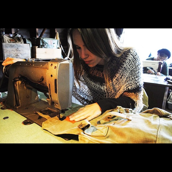 Meet your Posher, Heather - Picture 3 of 4