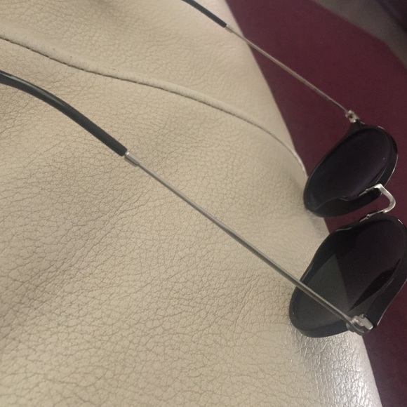 Stylish Black Polarized Ray-Bans *Make An Offer*