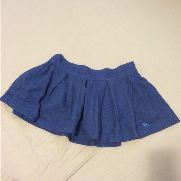 NWOT Ruffle skirt
