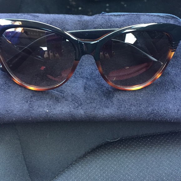 Marc by Marc Jacobs Cat Eye Look