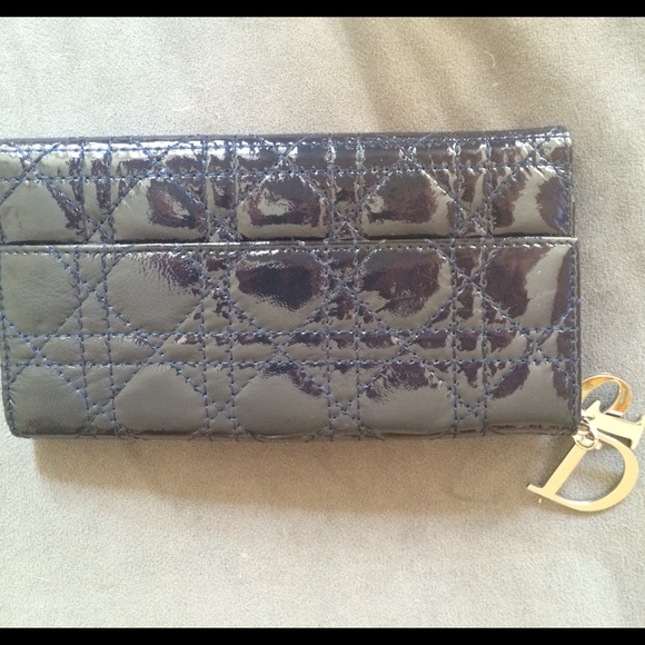 Blue patent wallet.