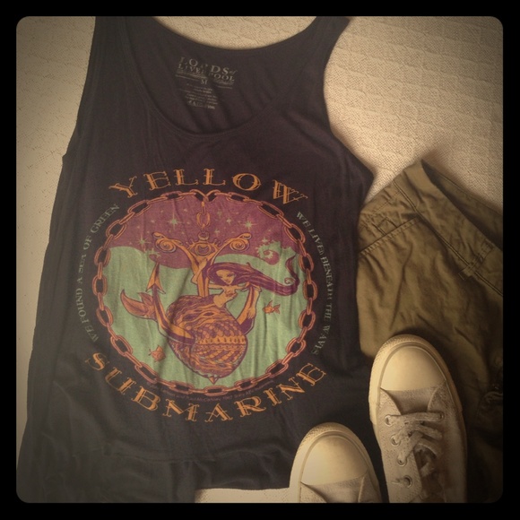 Yellow Submarine Tank!